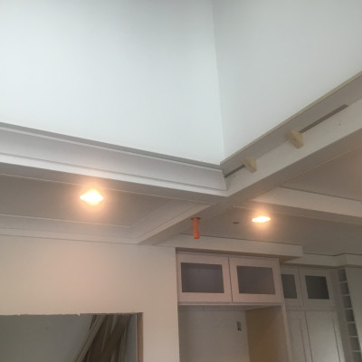 kenmore new home vaulted ceiling crown moulding installation expert