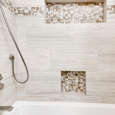 portfolio Snohomish bath remodel Hansgrohe shower tub fixtures