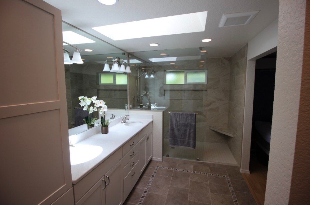 remodeled-bathroom-enhanced-functionality-modern-amenities